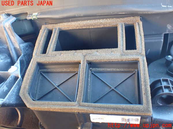 5UPJ-13836081]ハマーH2(型式不明)エバポレーター1 中古_m0002.jpg