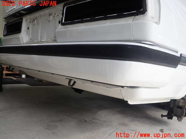 1UPJ-13871610]マークII 1988y (GX71) リアバンパー 中古 の商品画像