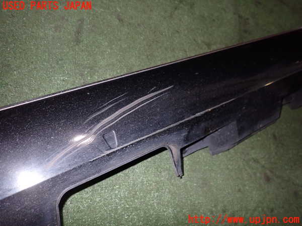 2UPJ-13911392]アウディ・A8(4HCREF)左サイドステップ 中古_m0004.jpg