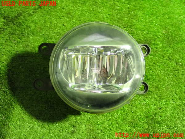 5UPJ-14151180]ハリアー(ZSU60W)右フォグ 中古_m0001.jpg