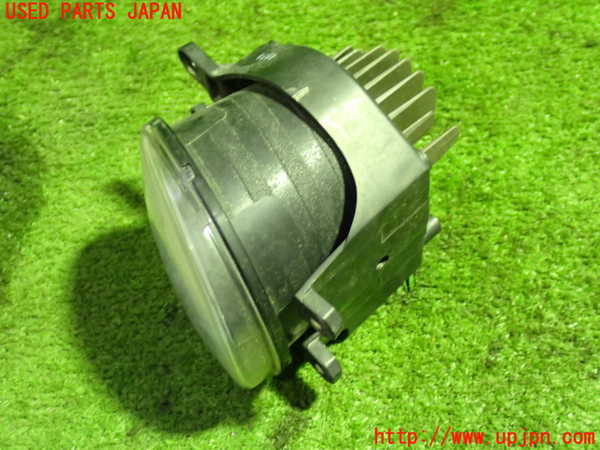 5UPJ-14151180]ハリアー(ZSU60W)右フォグ 中古_m0003.jpg