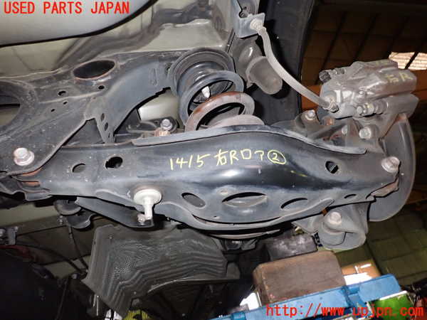 5UPJ-14155205]ハリアー(ZSU60W)右リアロアアーム2 中古_m0001.jpg