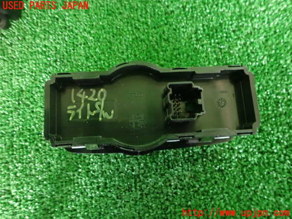 2UPJ-14206285]アルファロメオ・ジュリア(95220)ライトスイッチ 中古