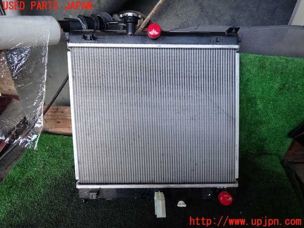5UPJ-14312321]ジムニー(JB64W)ラジエーター1 中古_m0003.jpg