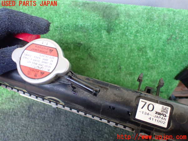 5UPJ-14312321]ジムニー(JB64W)ラジエーター1 中古_m0004.jpg