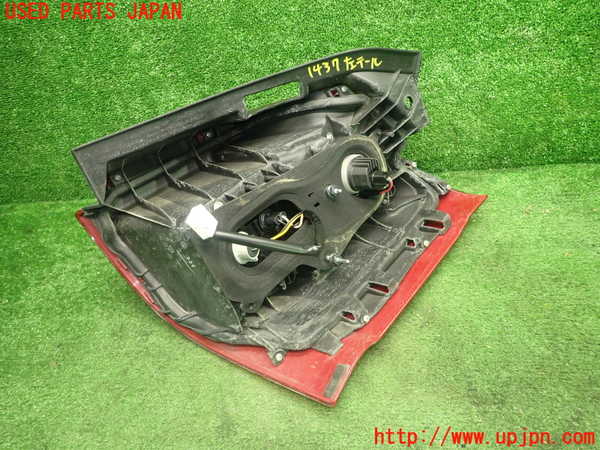 5UPJ-14371536]ジャパン タクシー(JPN TAXI)(NTP10)左テールランプ