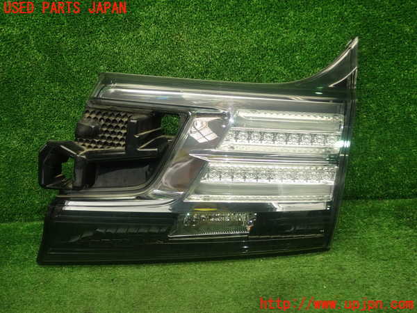 1UPJ-14461550]ヴェルファイア(GGH30W)右リアフィニッシャー 中古_m0001.jpg