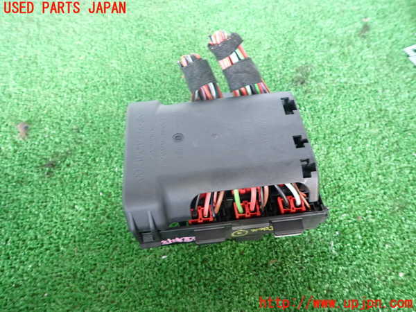 5UPJ-14526742]ポルシェ・ボクスター(98726)ヒューズボックス2 中古_m0002.jpg