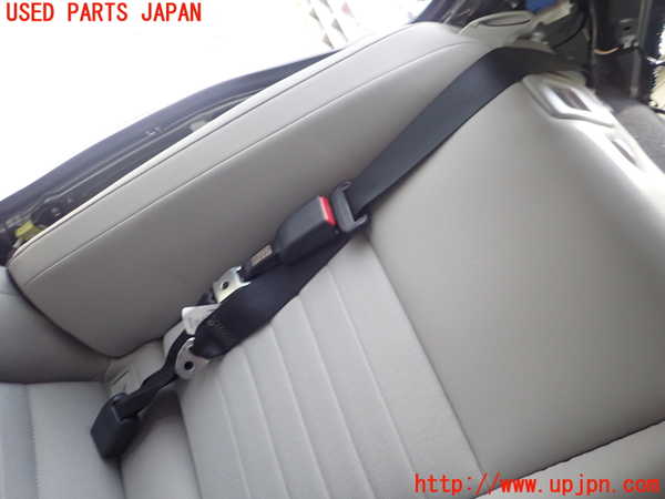 5UPJ-14567155]レクサス・IS300h(AVE30)右2列目シートベルト 中古_m0001.jpg