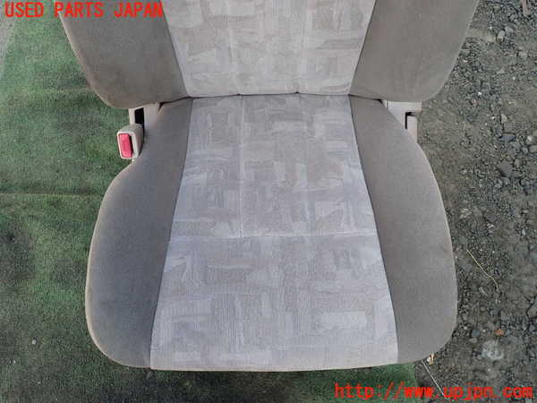 5UPJ-14587065]ランクル100系(HDJ101K)助手席シート 中古_m0003.jpg