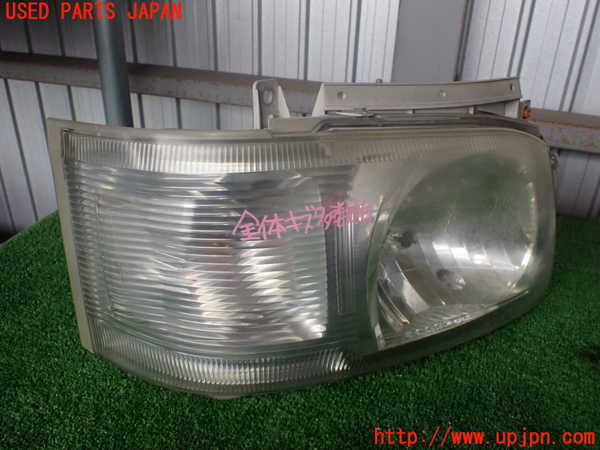 2UPJ-14641130]ハイエースバン200系(KDH206V)右ヘッドライト ハロゲン 中古_m0001.jpg