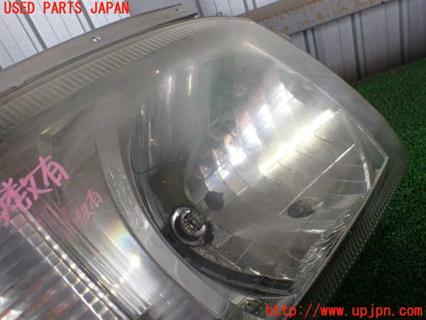 2UPJ-14641130]ハイエースバン200系(KDH206V)右ヘッドライト ハロゲン 中古_m0002.jpg