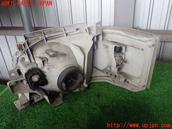 2UPJ-14641130]ハイエースバン200系(KDH206V)右ヘッドライト ハロゲン 中古_m0004.jpg