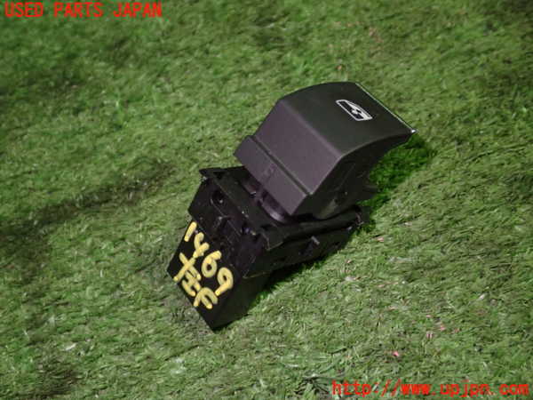 5UPJ-14696245]アウディ・A1 スポーツバック(GBDKL)左前パワーウィンドウスイッチ 中古_m0001.jpg