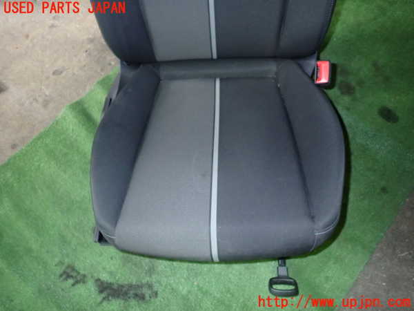 5UPJ-14697035]アウディ・A1 スポーツバック(GBDKL)運転席シート 中古_m0002.jpg