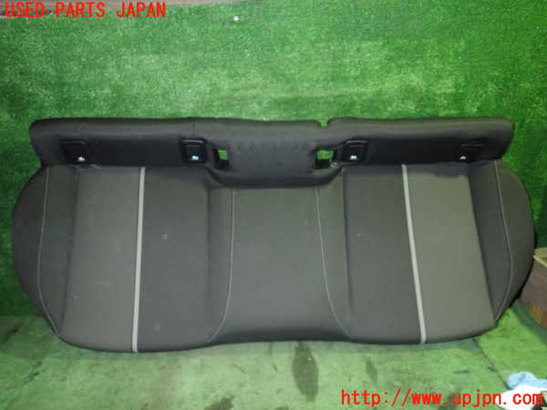 5UPJ-14697385]アウディ・A1 スポーツバック(GBDKL)リアシート 中古_m0003.jpg