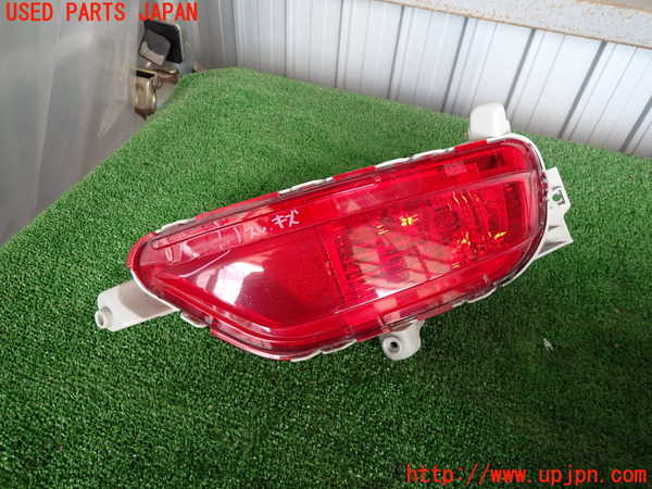 5UPJ-14811154]CX-5(KF2P)右リアコーナーランプ 中古_m0001.jpg