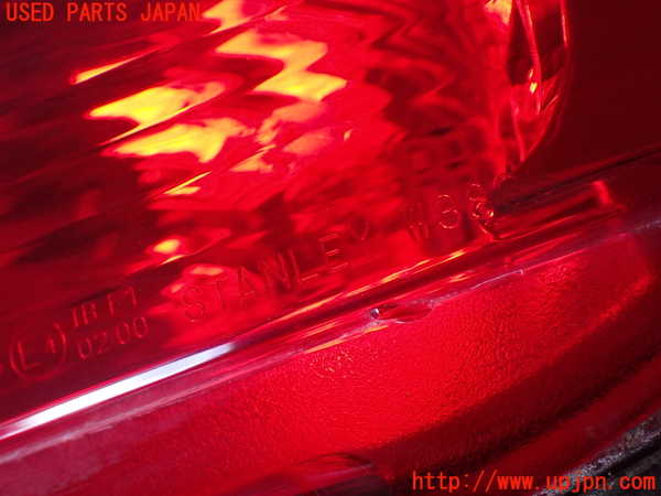 5UPJ-14811154]CX-5(KF2P)右リアコーナーランプ 中古_m0004.jpg