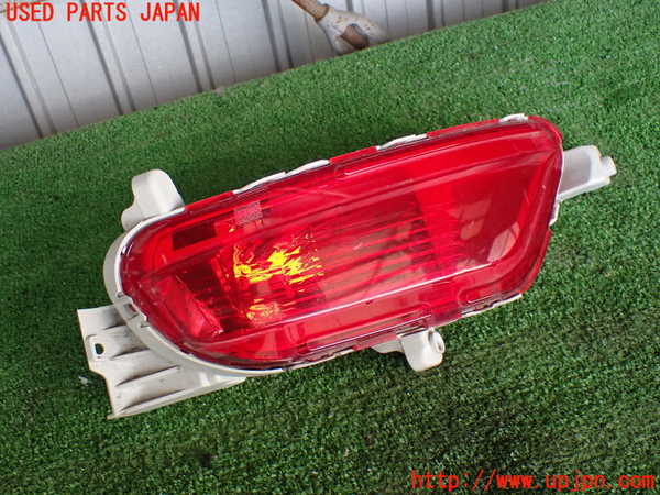 5UPJ-14811156]CX-5(KF2P)左リアコーナーランプ 中古_m0001.jpg
