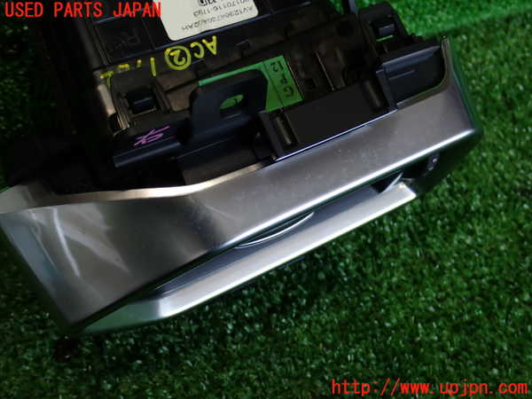 5UPJ-14827527]CX-5(KF2P)エアコン吹き出し口2 (右) 中古_m0005.jpg