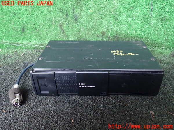 1UPJ-14836505]ジープラングラー(TJ40H)CDチェンジャー 【ジャンク】_m0001.jpg