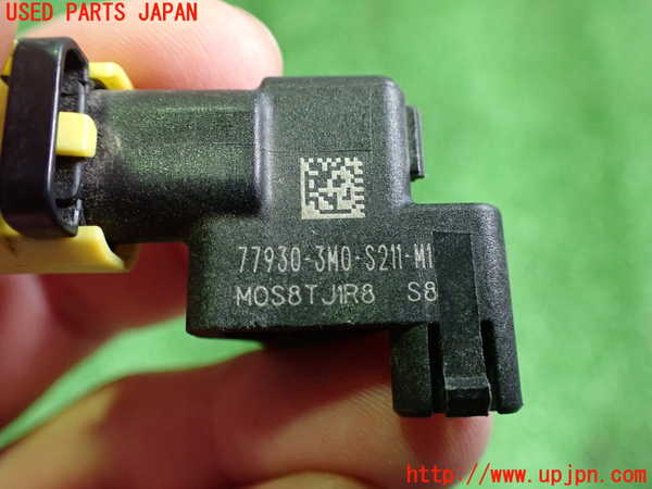 5UPJ-14916358]ヴェゼル(RV3)エアバッグセンサー3 中古_m0003.jpg