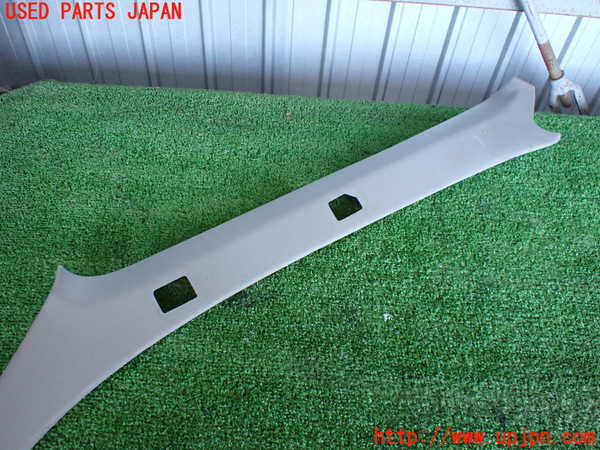 2UPJ-14957660]ハイラックスサーフ(VZN185W)左フロントピラートリム 中古_m0003.jpg