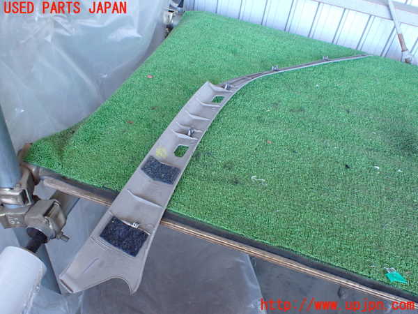 2UPJ-14957660]ハイラックスサーフ(VZN185W)左フロントピラートリム 中古_m0004.jpg