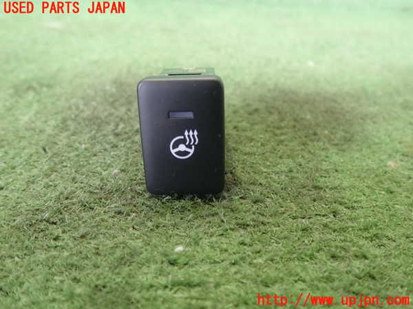 5UPJ-14996311]アウトランダーPHEV(GG3W)スイッチ6 (ステアリングヒーター) 中古_m0001.jpg