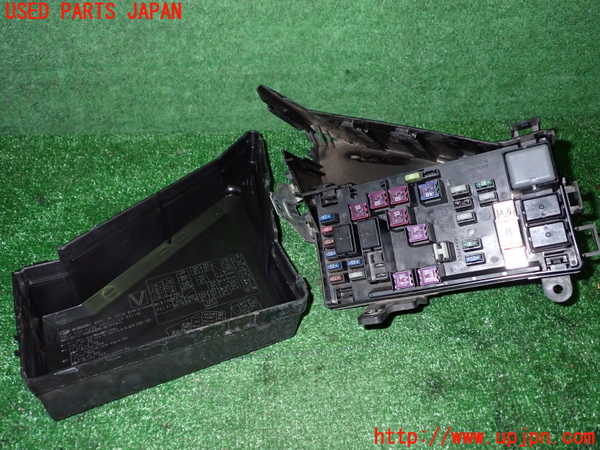 5UPJ-15026741]WRX STI A型 (VAB)ヒューズボックス1 中古_m0003.jpg