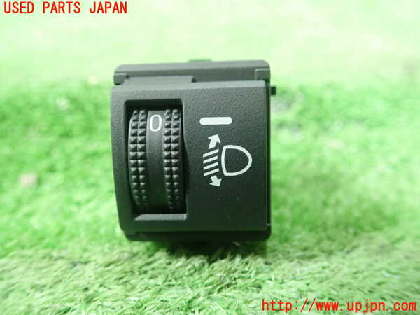 5UPJ-15036307]プリウス(ZVW60)スイッチ2 (ヘッドランプレベリング) 中古_m0001.jpg