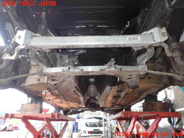 5UPJ-15055285]BMW 335i クーペ(KG35)(E92)フロントメンバー 中古_m0001.jpg