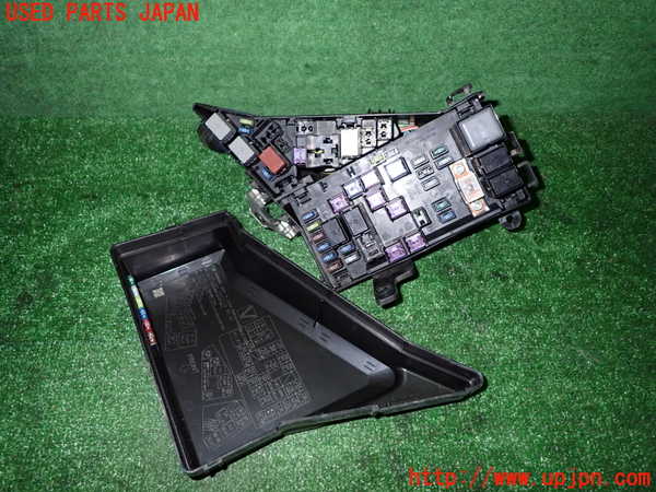 5UPJ-15206741]WRX S4(VAG)ヒューズボックス1 中古_m0003.jpg