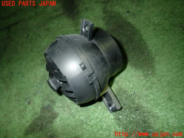 5UPJ-15227526]インプレッサ WRX-STi(GDB)エアコン吹き出し口1 (右) 中古_m0002.jpg