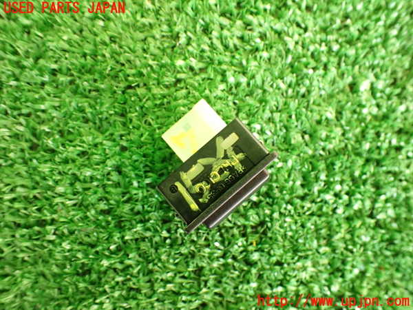 2UPJ-15246312]BMW アクティブハイブリッド5 F10 (AH5)(FZ35)スイッチ7 (トランク) 中古_m0002.jpg