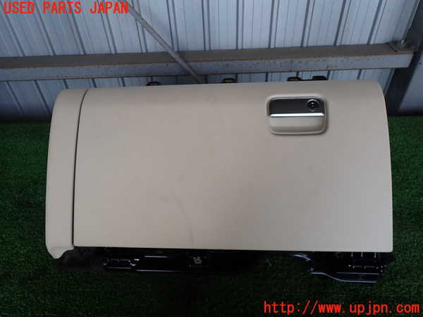 2UPJ-15257516]ポルシェ・カイエン S ハイブリッド(92ACGEA)グローブボックス1 中古_m0001.jpg
