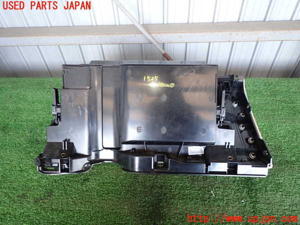 2UPJ-15257516]ポルシェ・カイエン S ハイブリッド(92ACGEA)グローブボックス1 中古_m0005.jpg