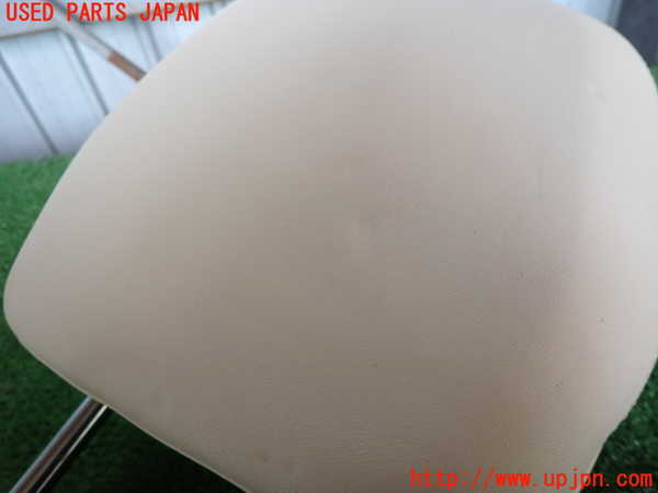 2UPJ-15257150]ポルシェ・カイエン S ハイブリッド(92ACGEA)右2列目ヘッドレスト 中古_m0002.jpg