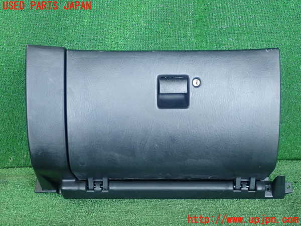 5UPJ-15307516]MR2(SW20)グローブボックス1 中古_m0001.jpg