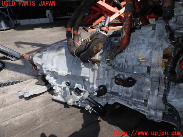 2UPJ-15313010]レクサス・RC300h(AVC10)ミッション AT 2AR-FSE  中古_m0002.jpg