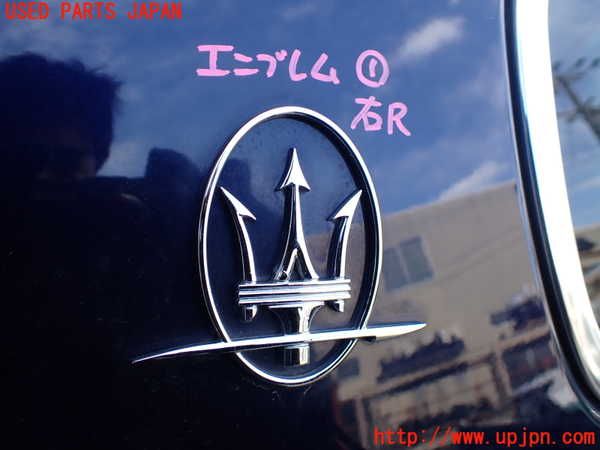 5UPJ-15331631]マセラティ・クアトロポルテ(MQP30A)エンブレム1 (車体右後のもの) 中古_m0001.jpg