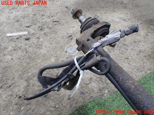 5UPJ-15364295]ハイラックスサーフ(VZN185W)左フロントナックルハブ 中古_m0003.jpg