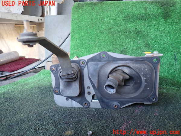 5UPJ-15367555]ハイラックスサーフ(VZN185W)ATシフトレバー 中古_m0004.jpg