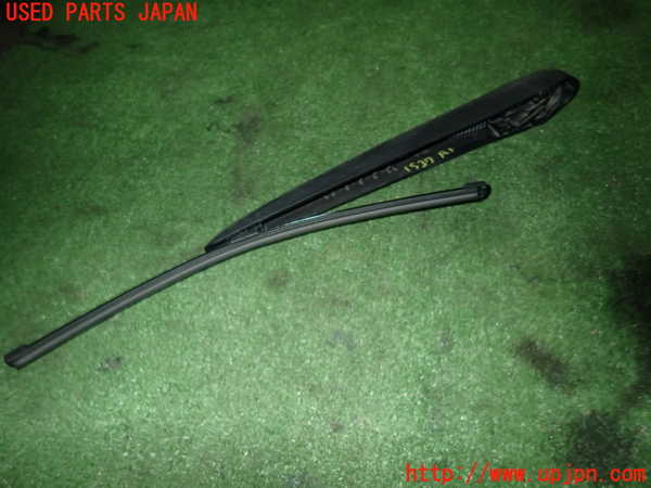 5UPJ-15371661]ベンツ A180(177084)リアワイパーアーム1 中古_m0002.jpg
