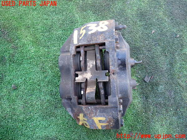 5UPJ-15384080]ハイラックスサーフ(RZN185W)右フロントキャリパー 中古_m0001.jpg
