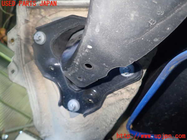 5UPJ-15414305]BMW ミニ(MINI)クーパー(XR15M F56)左リアナックルハブ 中古_m0004.jpg