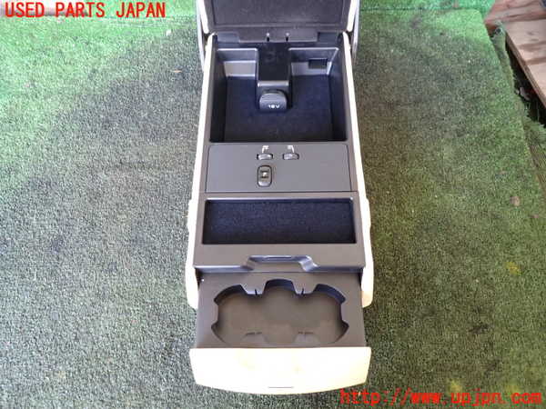1UPJ-15437549]マセラティ・クアトロポルテ(MQP)コンソール 中古_m0004.jpg