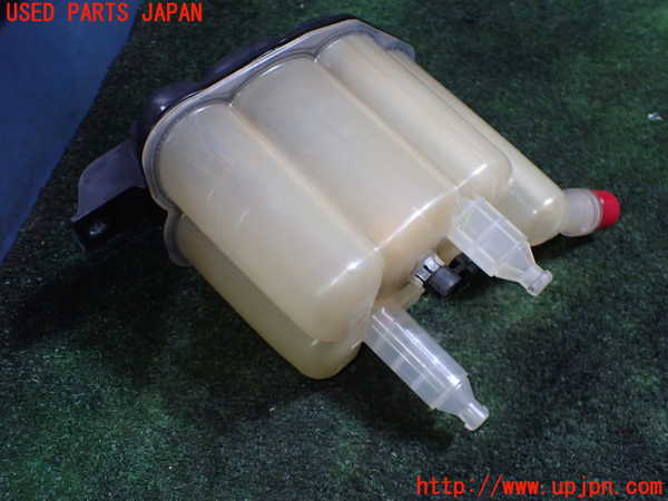 5UPJ-15442410]レンジローバー イヴォーク(LZ2XA)ラジエータータンク 中古_m0002.jpg