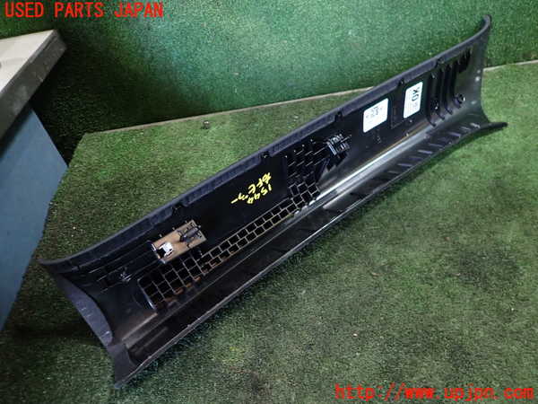 5UPJ-15447655]レンジローバー イヴォーク(LZ2XA)右フロントピラートリム 中古_m0004.jpg