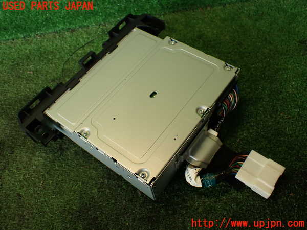 5UPJ-15486490]CX-5(KF2P)DVDプレイヤー 中古_m0003.jpg